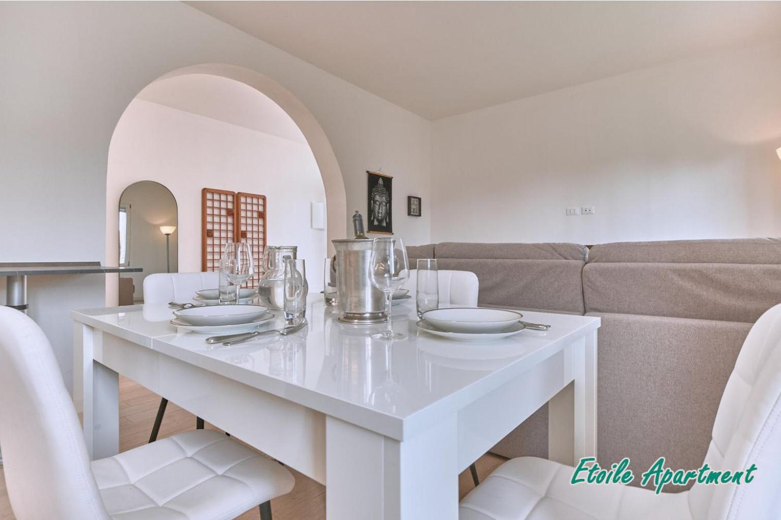 Casa Monique Apartments Дезенцано-дель-Гарда Экстерьер фото